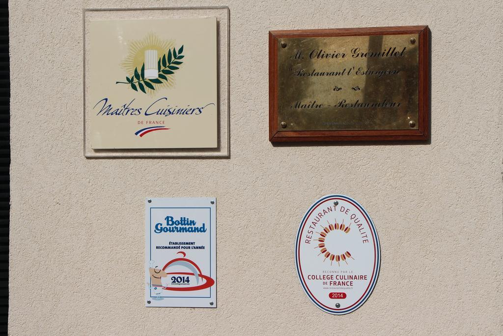 Hotel L'Esturgeon Poissy Eksteriør bilde